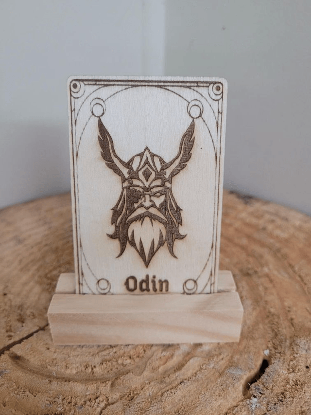 ⚔️ Carte Gravée – Odin