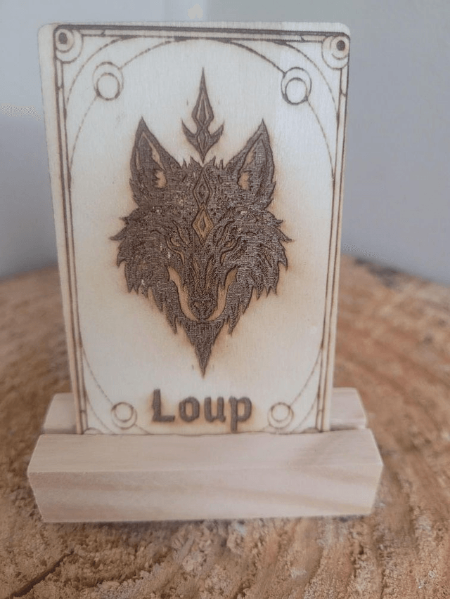 🌕 Carte Totem Gravée – Le Loup